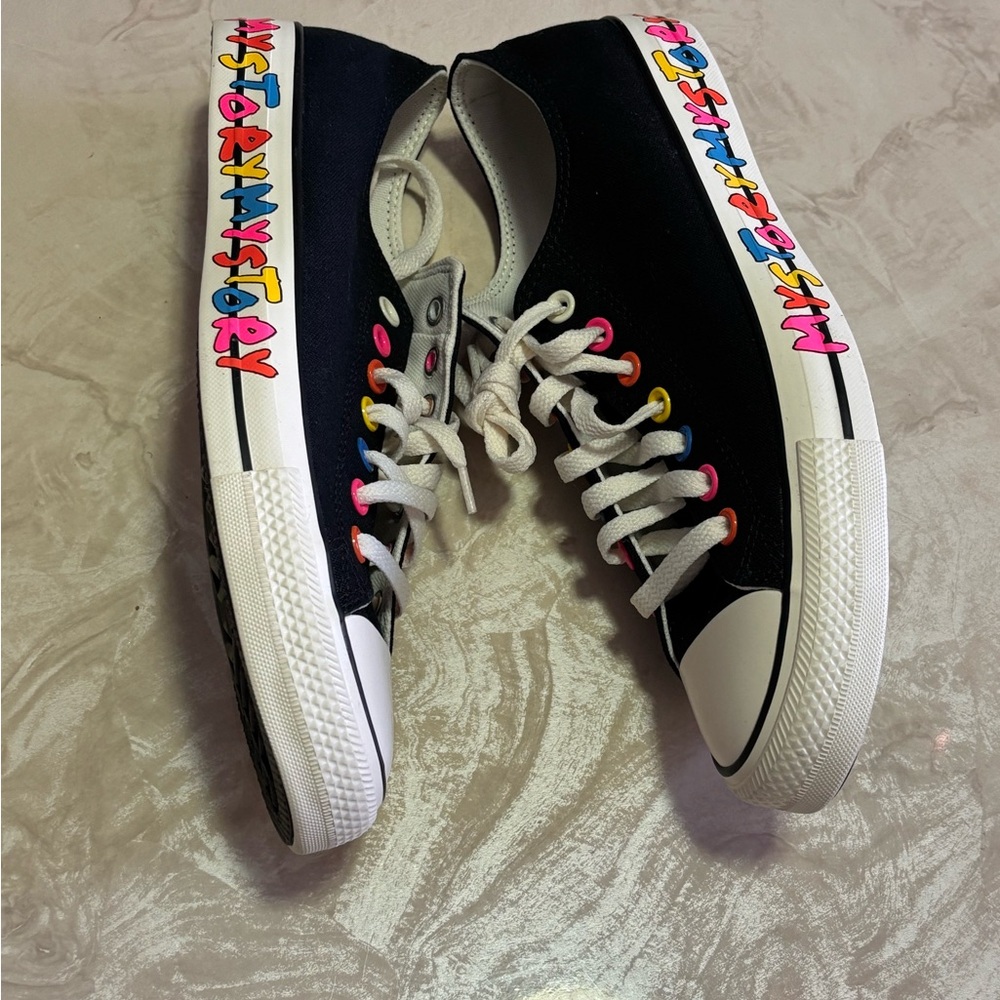 Converse “My Story” Low-Top Sneakers with Colorful Accents and White Sole
